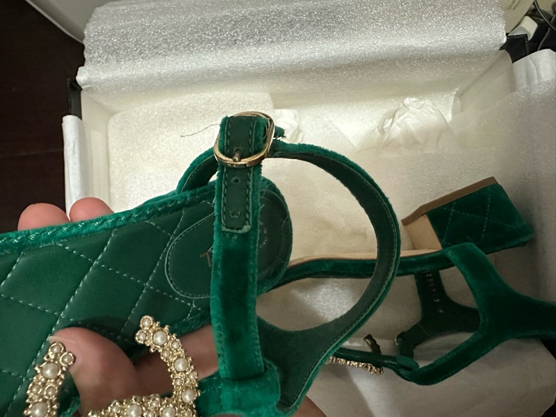 CHANEL 低跟涼鞋👡 37-24
