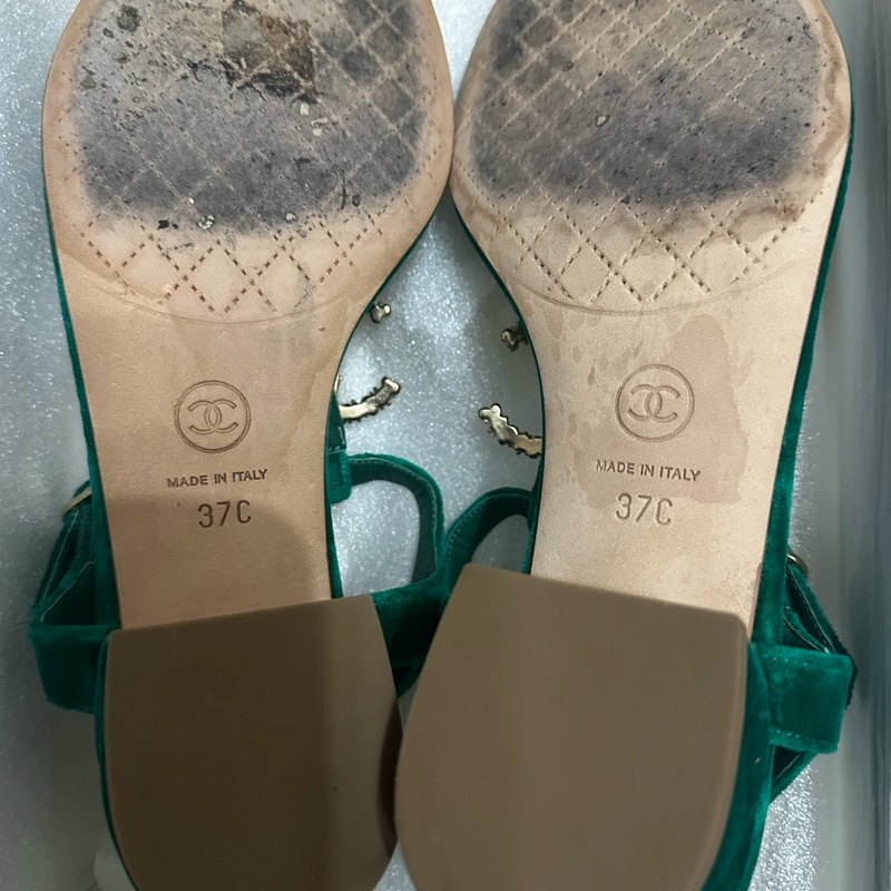 CHANEL 低跟涼鞋👡 37-35
