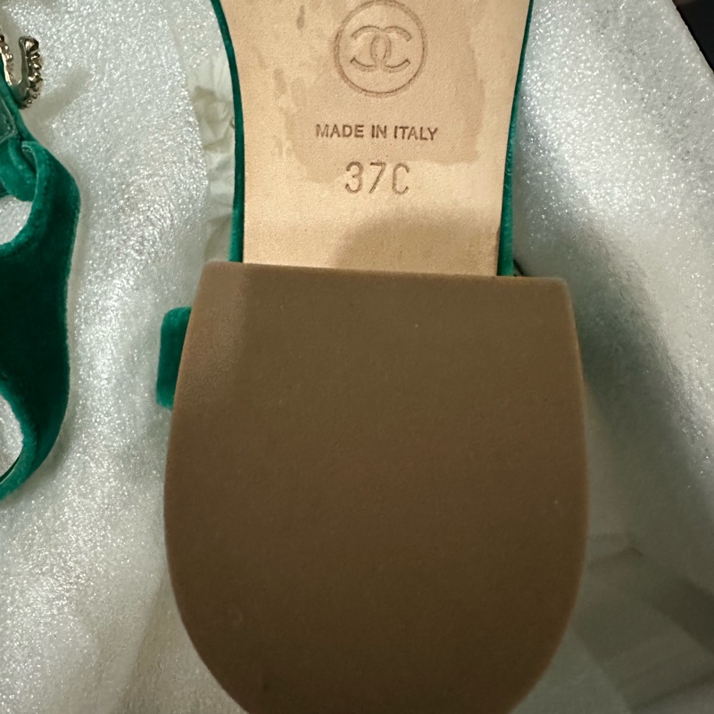 CHANEL 低跟涼鞋👡 37-42