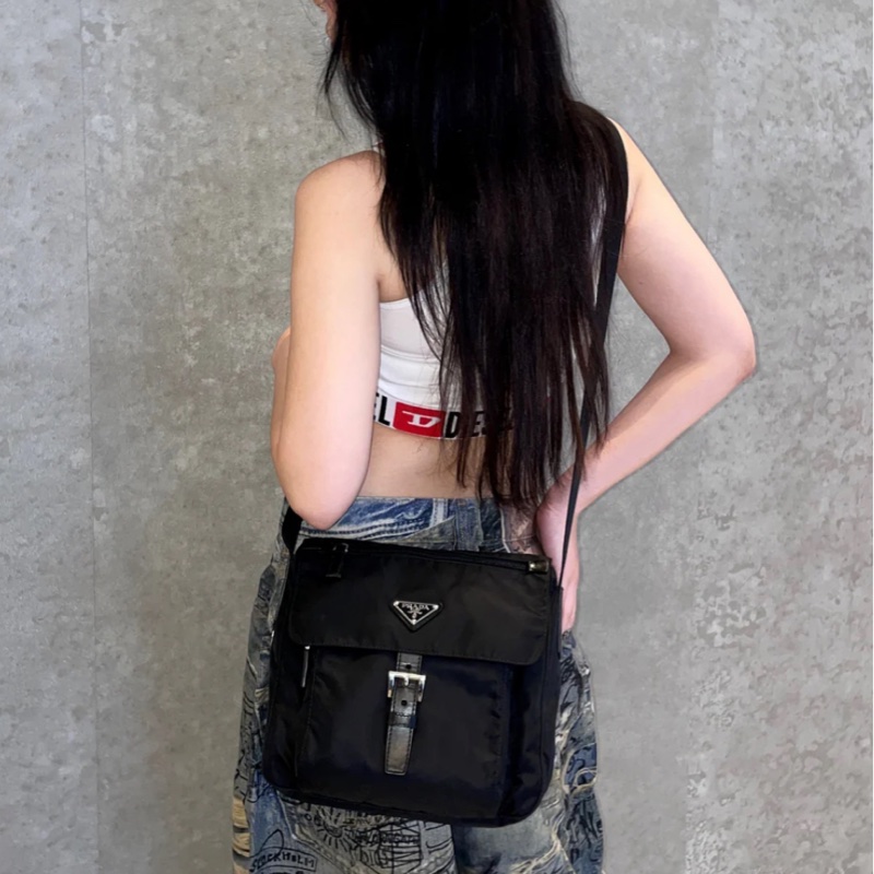 「JL精品代購」 97新Prada 尼龍單肩包-2