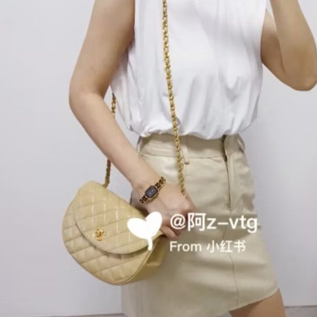chanel 香奈兒 vintage 米黃 卡其 半月包 肩背包 鏈帶包 鍊條包 斜背包 側背包-1
