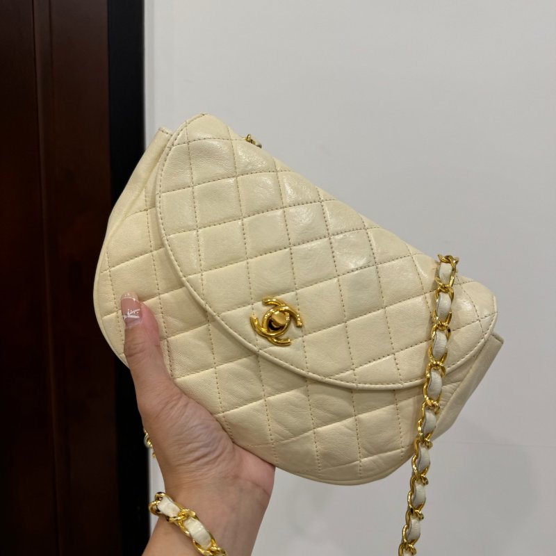 chanel 香奈兒 vintage 米黃 卡其 半月包 肩背包 鏈帶包 鍊條包 斜背包 側背包-2