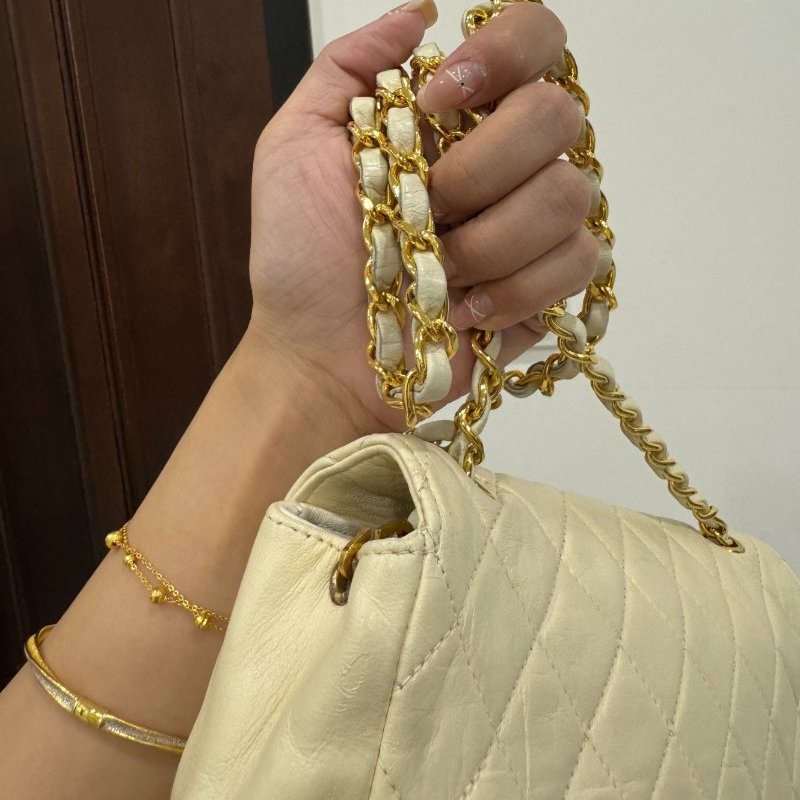 chanel 香奈兒 vintage 米黃 卡其 半月包 肩背包 鏈帶包 鍊條包 斜背包 側背包-15