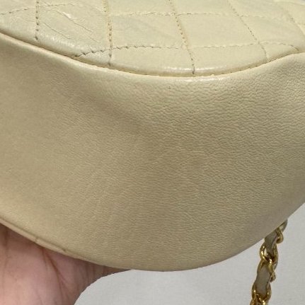 chanel 香奈兒 vintage 米黃 卡其 半月包 肩背包 鏈帶包 鍊條包 斜背包 側背包-22
