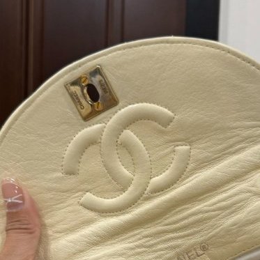 chanel 香奈兒 vintage 米黃 卡其 半月包 肩背包 鏈帶包 鍊條包 斜背包 側背包-32