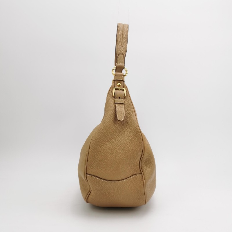 Prada 牛皮純色字母Logo 肩背包-2