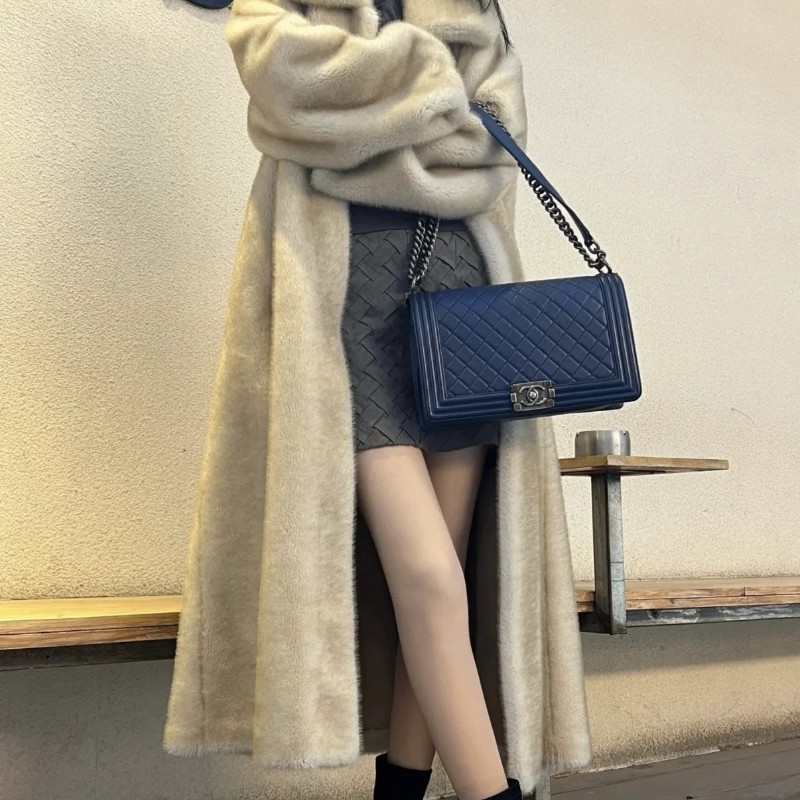 Chanel 藍色銀扣羊皮中大號 28cm Leboy經典菱格紋 做舊銀色五金 肩背包-5
