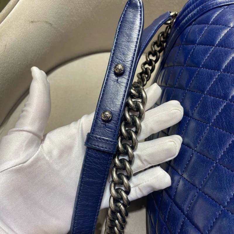 Chanel 藍色銀扣羊皮中大號 28cm Leboy經典菱格紋 做舊銀色五金 肩背包-20