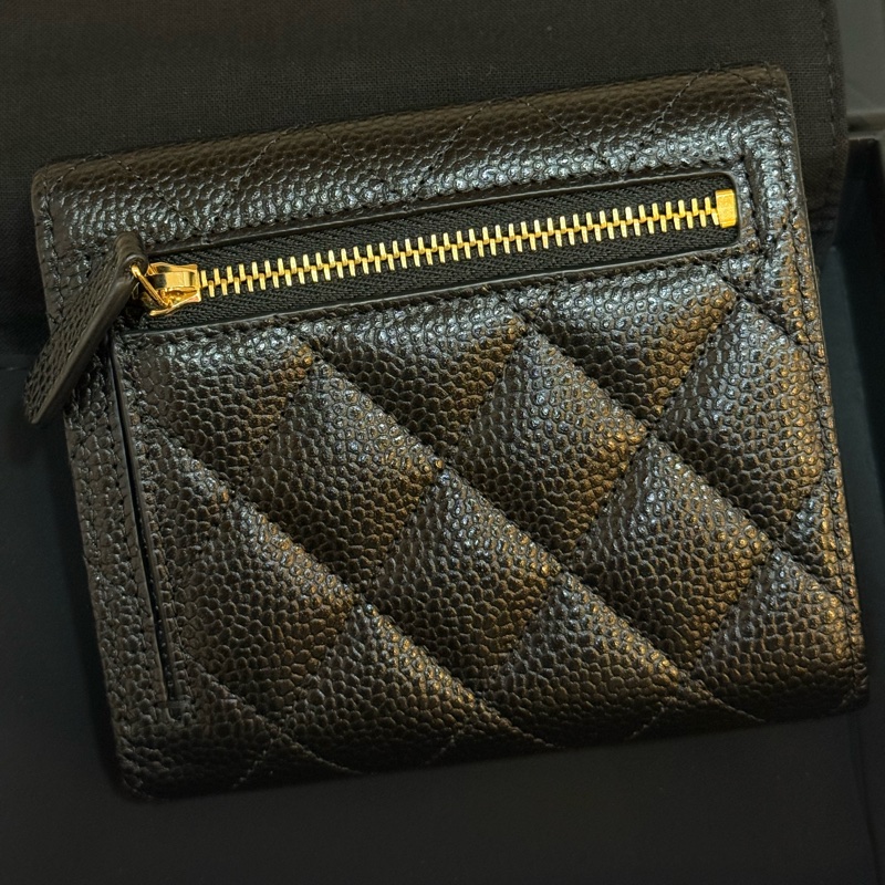 Chanel經典荔枝牛皮短夾-2