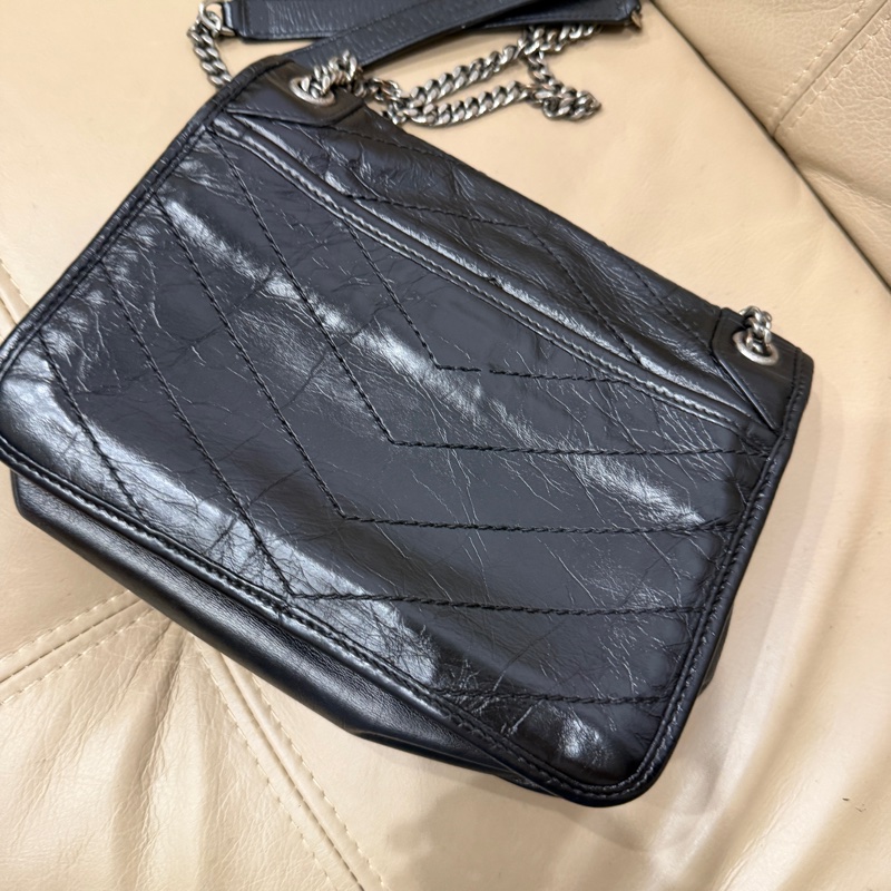 D扣新款99新🈶️購證❤️ ysl #黑銀 #niki #小號 #鏈條包-7