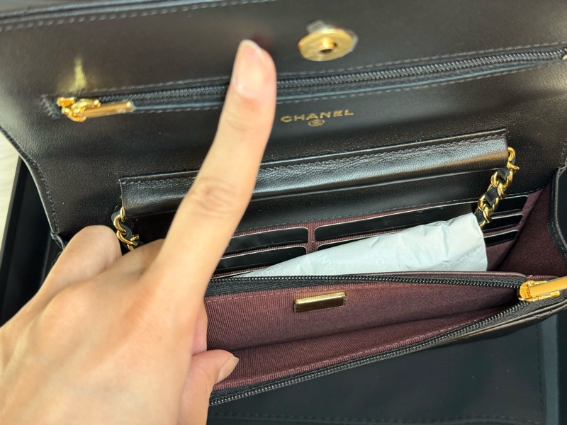 Chanel經典黑金小羊皮WOC-4