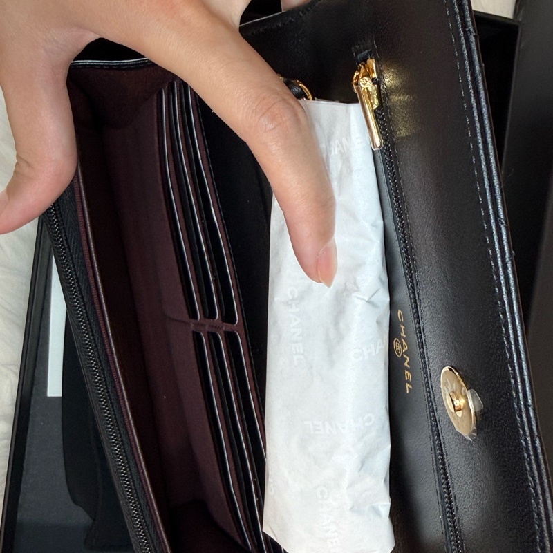 Chanel經典黑金小羊皮WOC-15