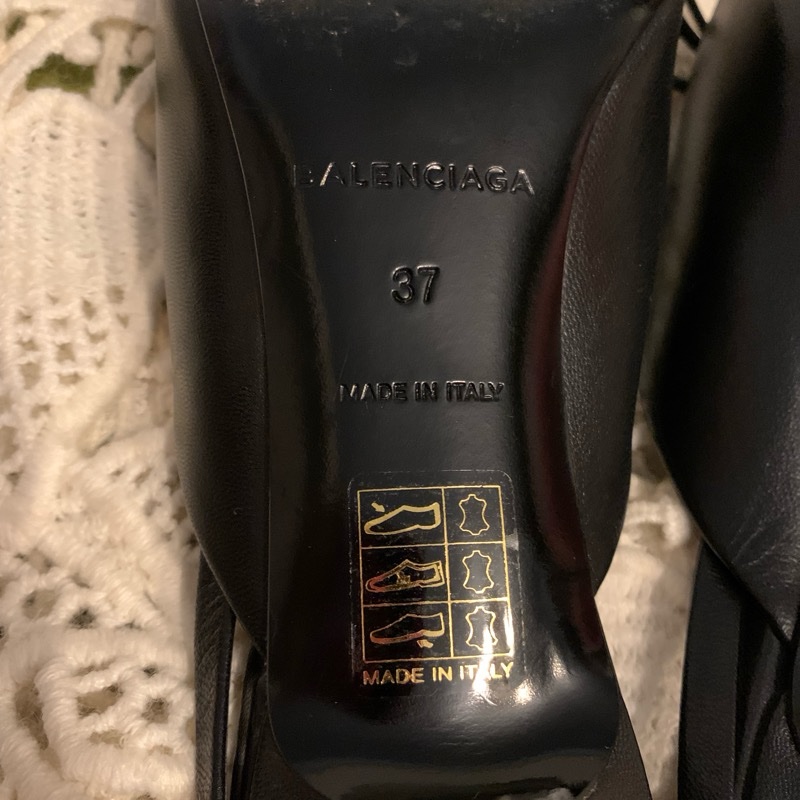 巴黎世家Balenciaga黑色皮革尖頭蝴蝶結 後繫帶扣腳踝跟鞋37 穆勒鞋-24