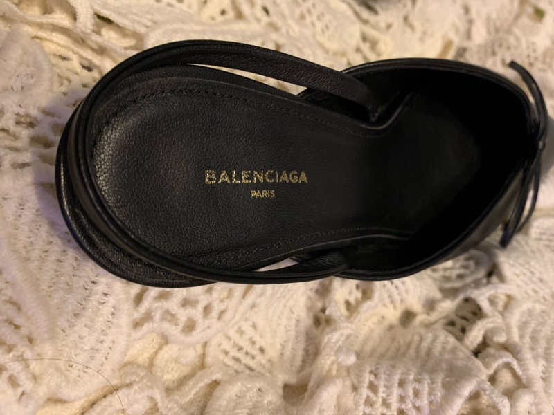 巴黎世家Balenciaga黑色皮革尖頭蝴蝶結 後繫帶扣腳踝跟鞋37 穆勒鞋-38