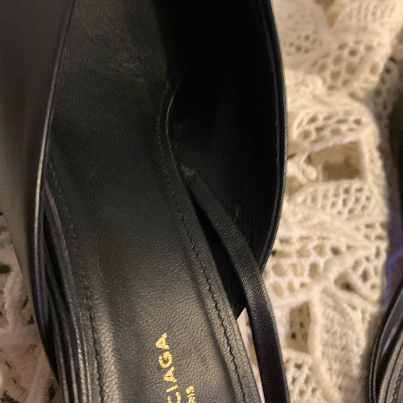 巴黎世家Balenciaga黑色皮革尖頭蝴蝶結 後繫帶扣腳踝跟鞋37 穆勒鞋-39
