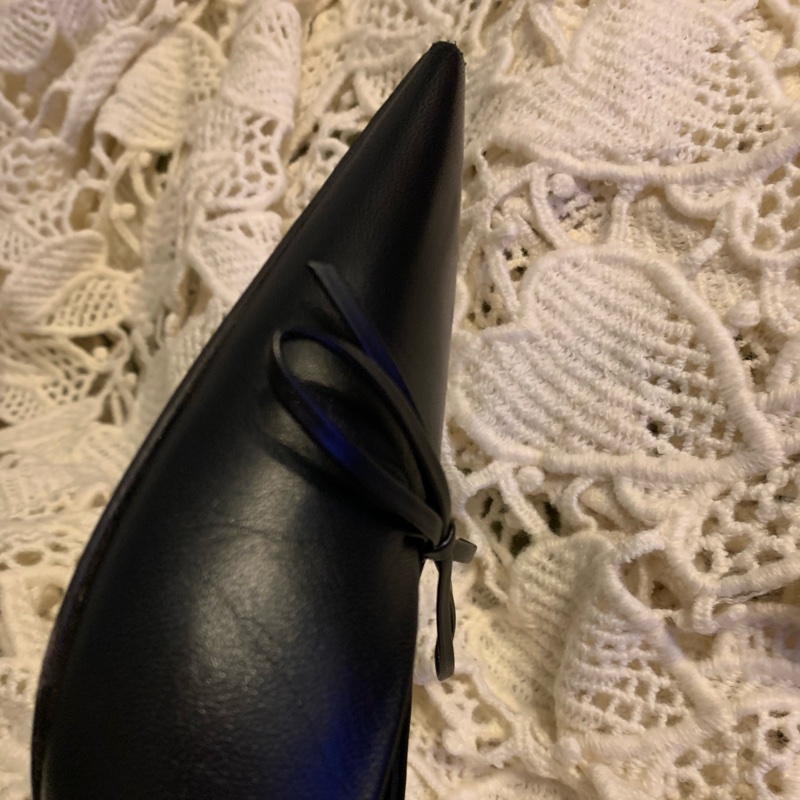 巴黎世家Balenciaga黑色皮革尖頭蝴蝶結 後繫帶扣腳踝跟鞋37 穆勒鞋-45