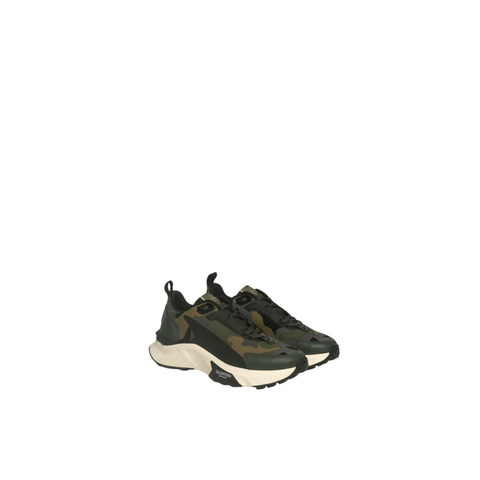 Low Top True Act Camouflage 運動鞋