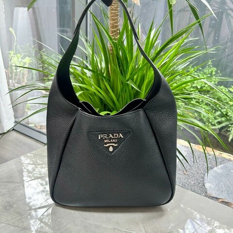 Prada 黑銀全皮小號菜籃子托特包 經典三角標 手提包