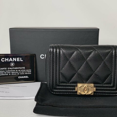 CHANEL BOY荔枝牛拉鍊零錢包