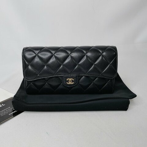 CHANEL COCO小羊皮金釦長夾