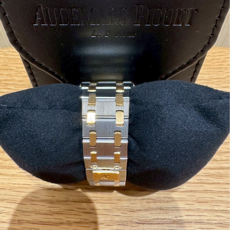 愛彼(Audemars Piguet)-1