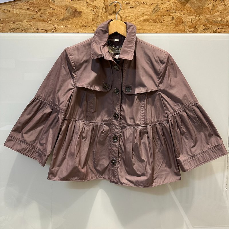 【美收精品】BURBERRY 粉色短版外套 4-111【隔月月中將轉賣至日本 上架期限30天】-0