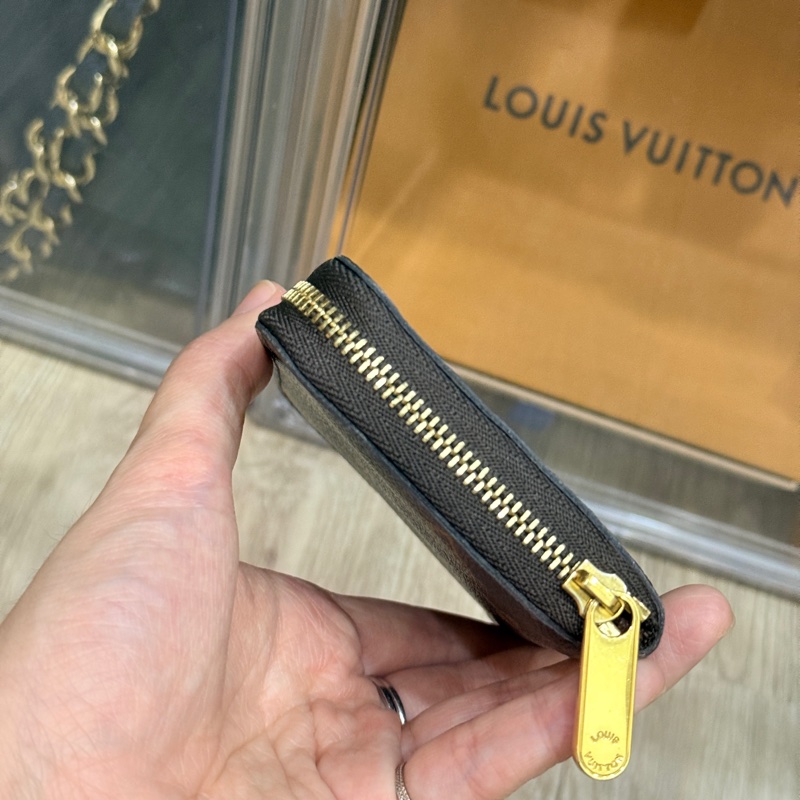9新✨保值晶片款🎖️LV出名好用的錢包LV 原花 老花 拉鍊零錢包 m60067 卡包 短夾-29