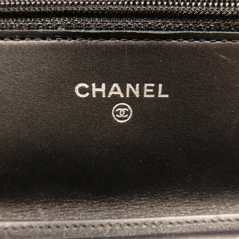 CHANEL 羊皮皮革Woc銀扣鏈帶肩背袋-9