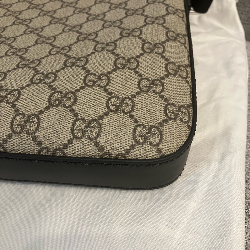 Gucci GG Supreme Crossbody Bag男士郵差包-10