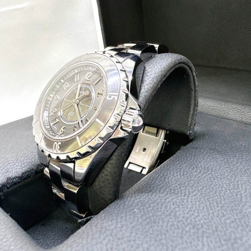 CHANEL J12 鈦金陶瓷石英腕錶-2