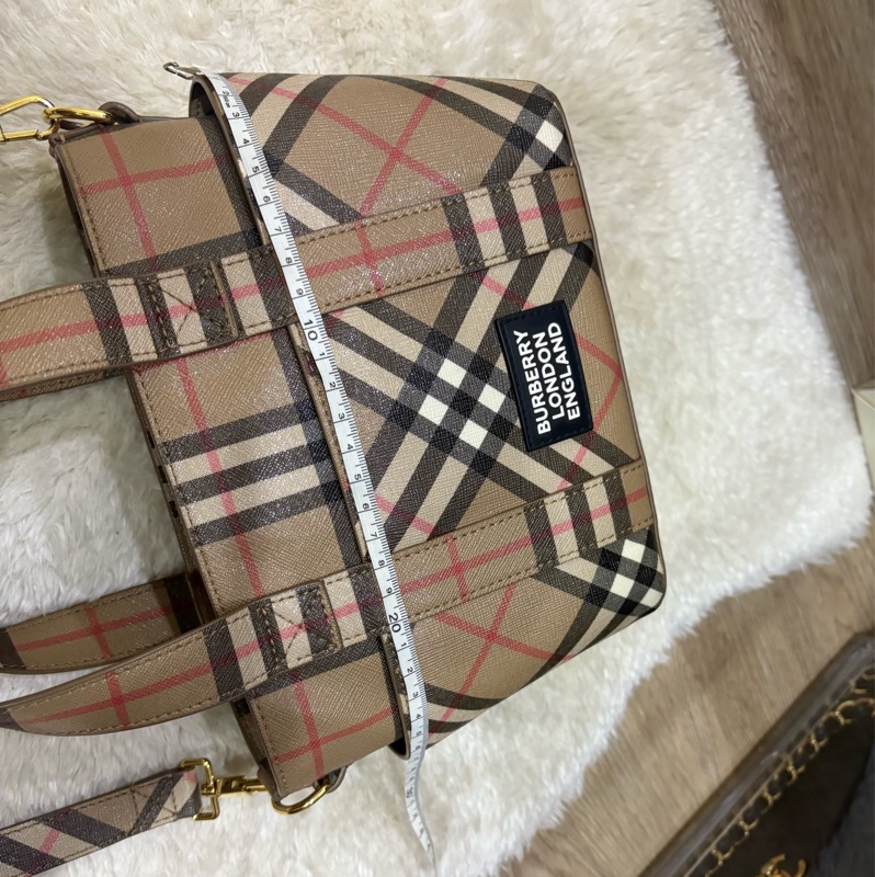 防刮防水皮革 Burberry托特斜背包 長夾可放 好用好揹-17