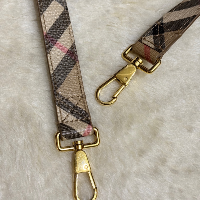 防刮防水皮革 Burberry托特斜背包 長夾可放 好用好揹-13