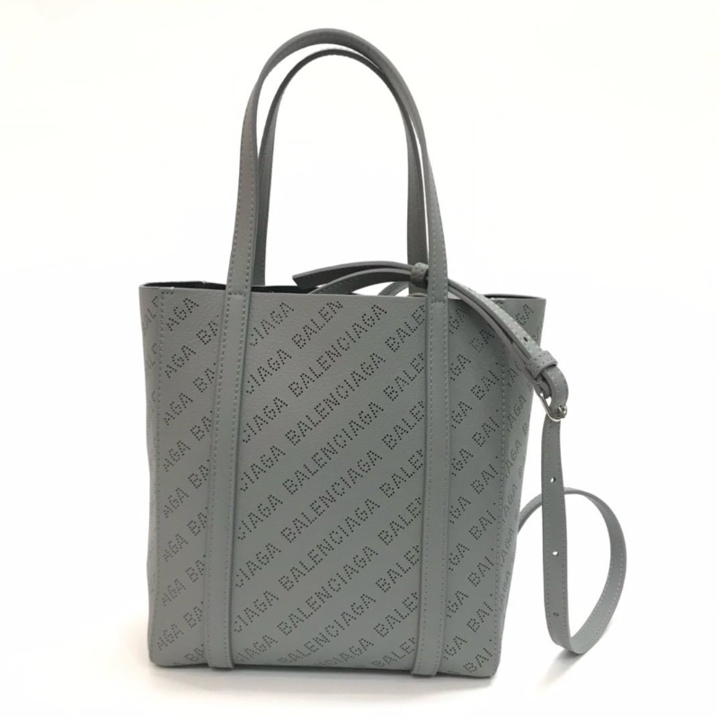 Balenciaga everyday tote-0