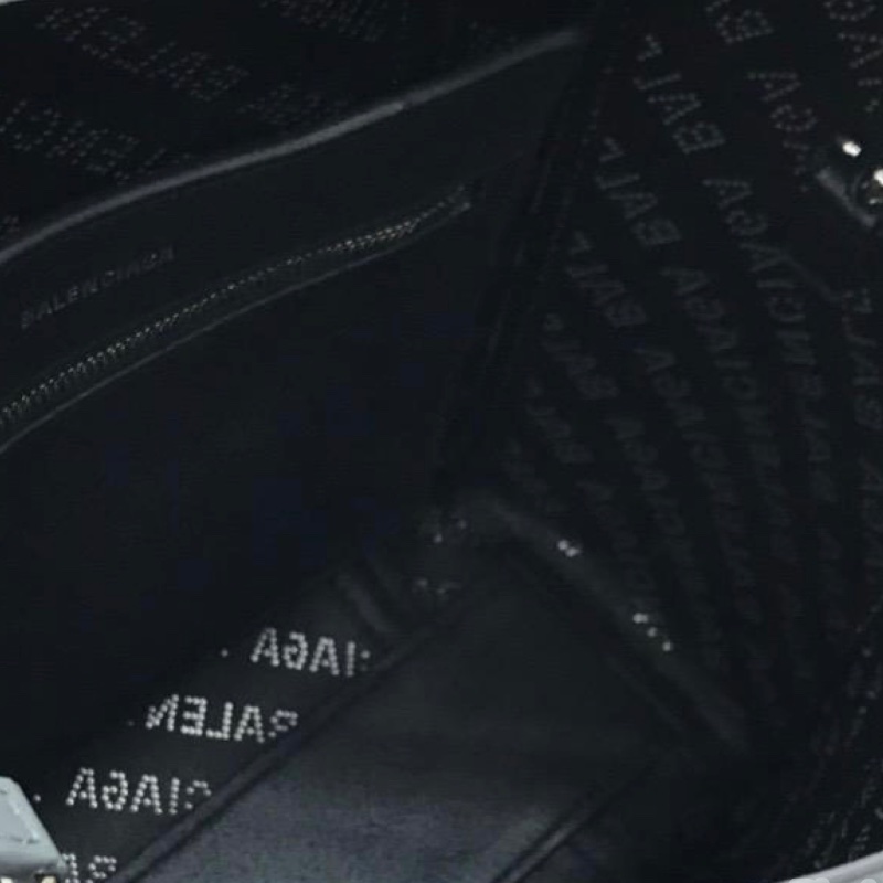 Balenciaga everyday tote-4