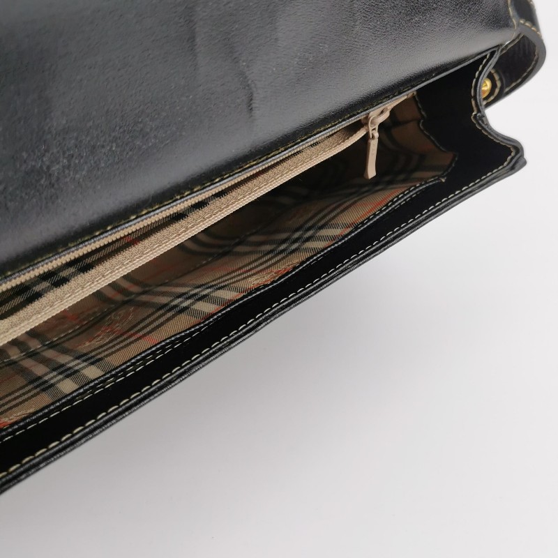Burberry 牛皮純色字母 Logo 中古斜挎包-6