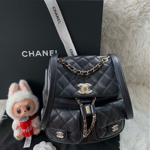 【全新！配件：防塵袋 💕】Chanel 25P duma 中號 大號 青蛙包 黑色 金扣 背包 雙肩包
