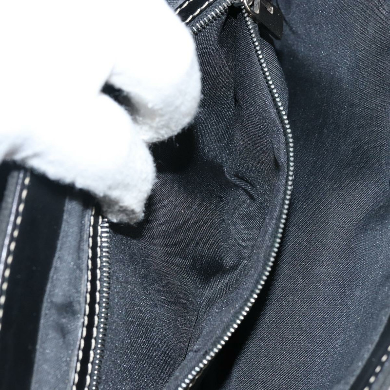 【日本直送】FENDI 肩背包 皮革 黑色 正品 hk2970-20