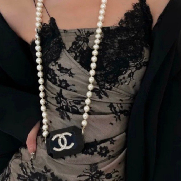 Chanel 全套 珍珠耳機包 金屬亞克力 鑽扣 耳機套 項鍊包 黑色-4