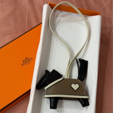 hermes Rodeo