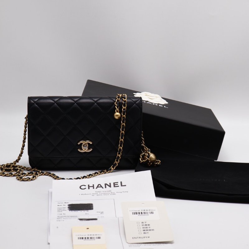 CHANEL 經典羊皮WOC - 金球黑金-9