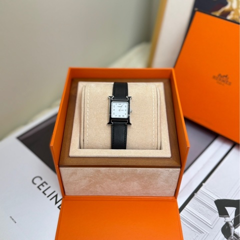 【全❤️ 配件 全套🈶】Hermes  Heure H 黑色琺瑯邊框 白色錶盤 21mm PM號 黑色牛皮錶帶