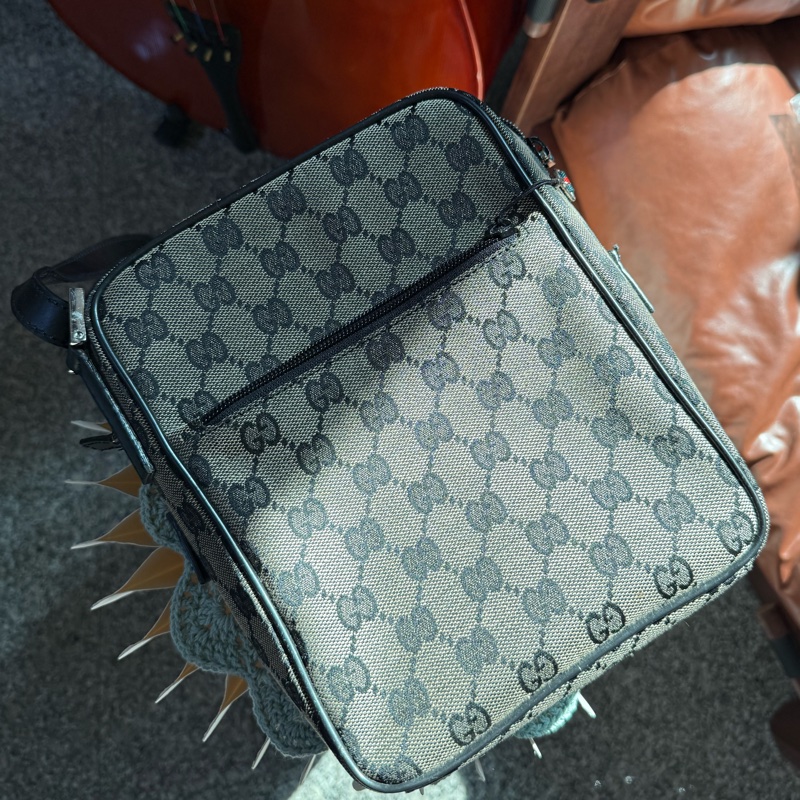 🌸 GUCCI 經典 GG Supreme 帆布斜背包|男女皆適用|二手經典精品-8