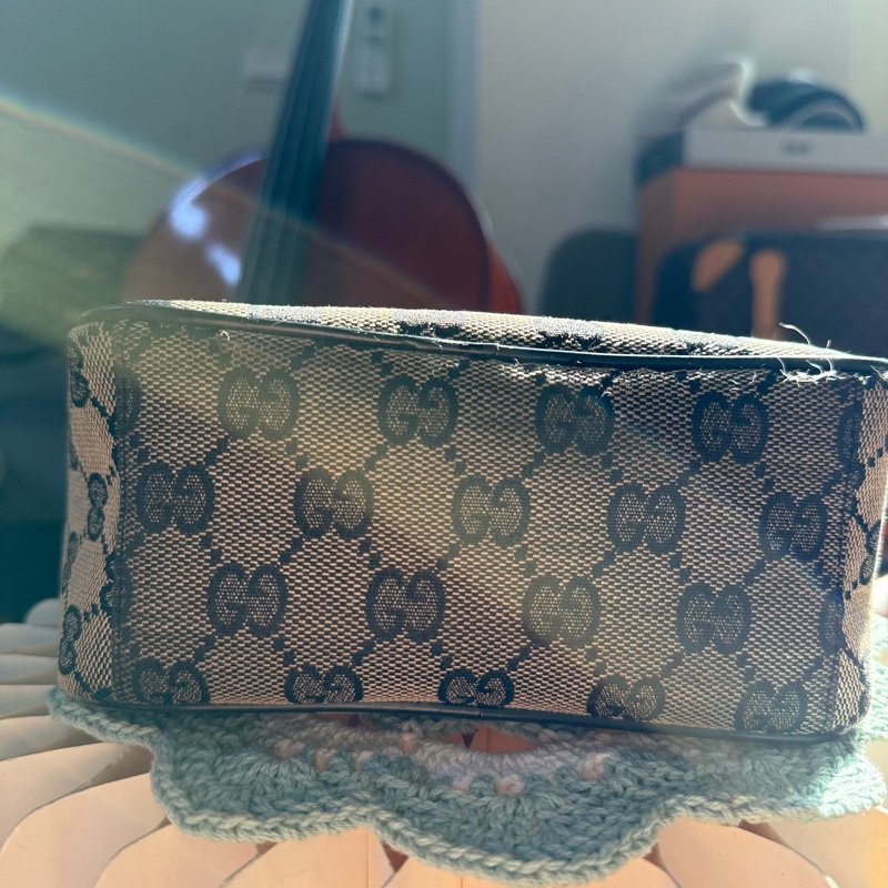 🌸 GUCCI 經典 GG Supreme 帆布斜背包|男女皆適用|二手經典精品-12