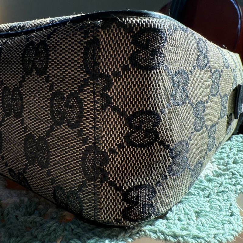 🌸 GUCCI 經典 GG Supreme 帆布斜背包|男女皆適用|二手經典精品-14