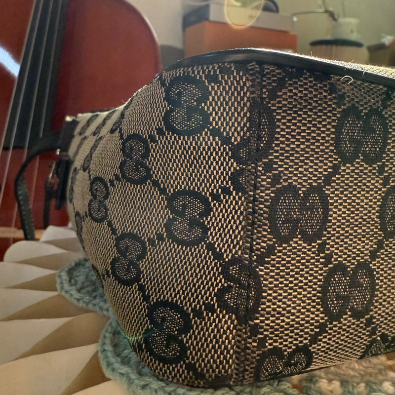 🌸 GUCCI 經典 GG Supreme 帆布斜背包|男女皆適用|二手經典精品-32