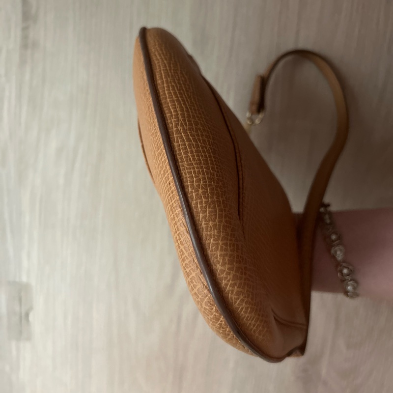 LOEWE 駝色 標誌迷你肩背包-9