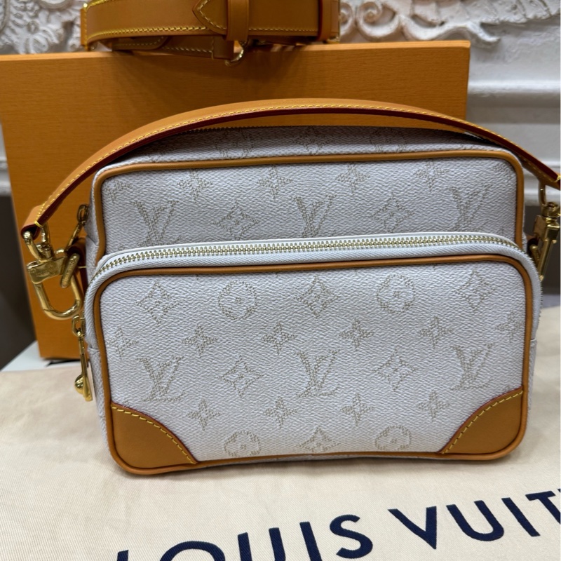 Lv 新款双层相机包 米白拼棕色-3