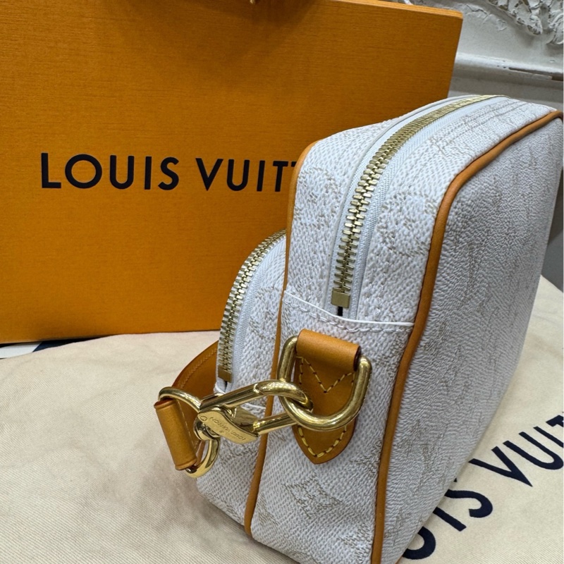 Lv 新款双层相机包 米白拼棕色-6