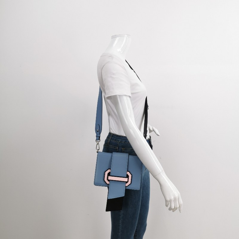 Prada Plex Ribbon牛皮拼色字母Logo書封式插扣斜挎包單肩包-1