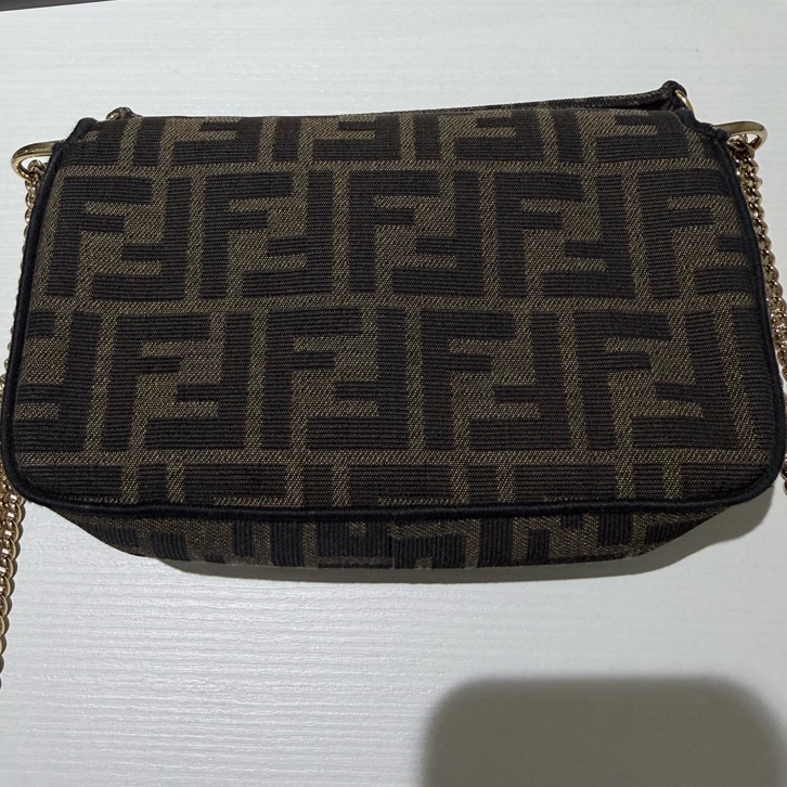 Fendi Baguette Mini經典款-7